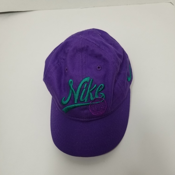 Girls Nike Spellout Swoosh Athletic 72 Department Logo Purple Strapback Hat 4-6X - Picture 3 of 9